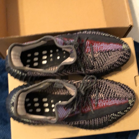 YEEZY BOOST 350 V2 US 11 OG box proof of purchase - Picture 3 of 13